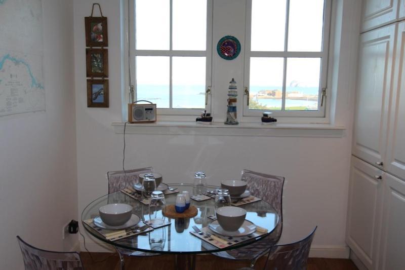 No 10 Royal Apartments North Berwick Esterno foto